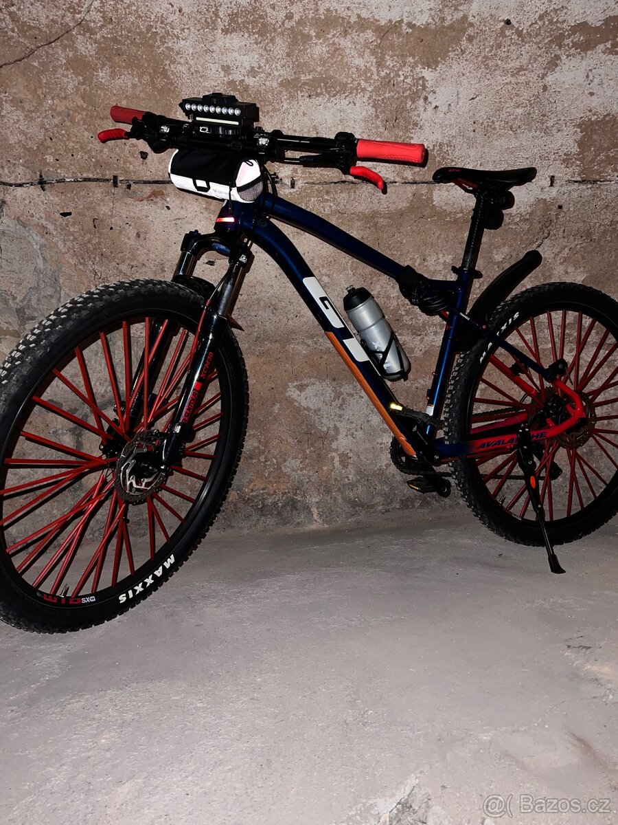 „Horské kolo GT ROGTYD 29“ - 2