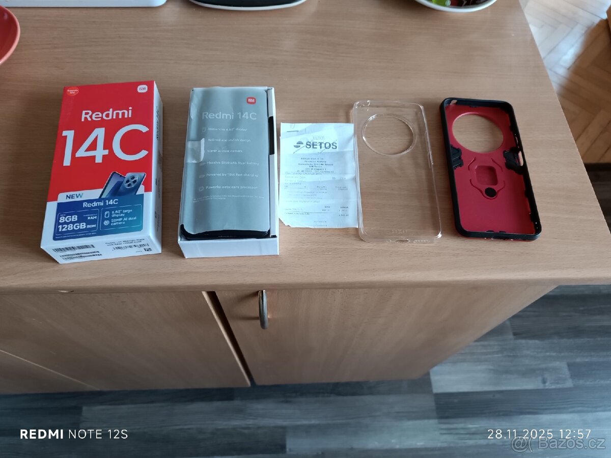 Mobilní telefon - 2