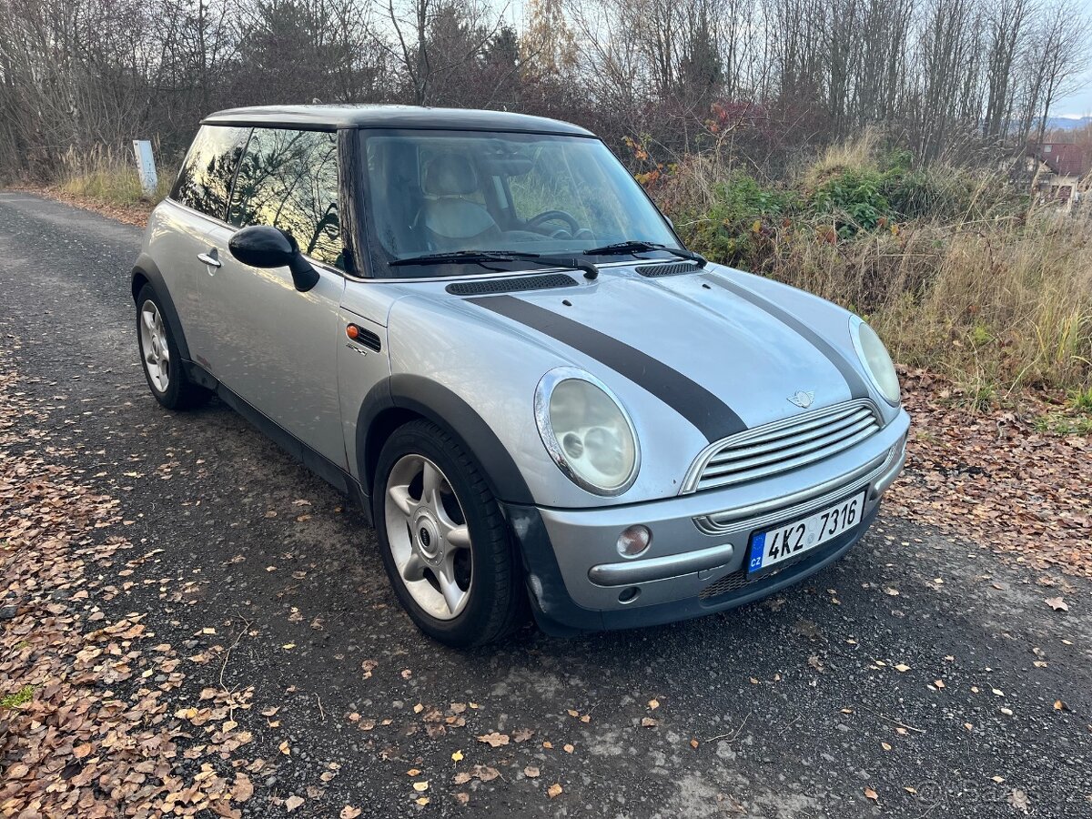 Mini Cooper R50 1.6i 85kW SLEVA - 2