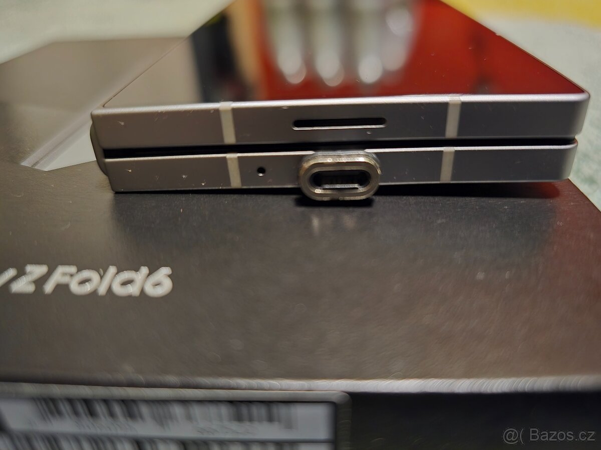 Samsung Galaxy Z Fold 6 1TB - 2