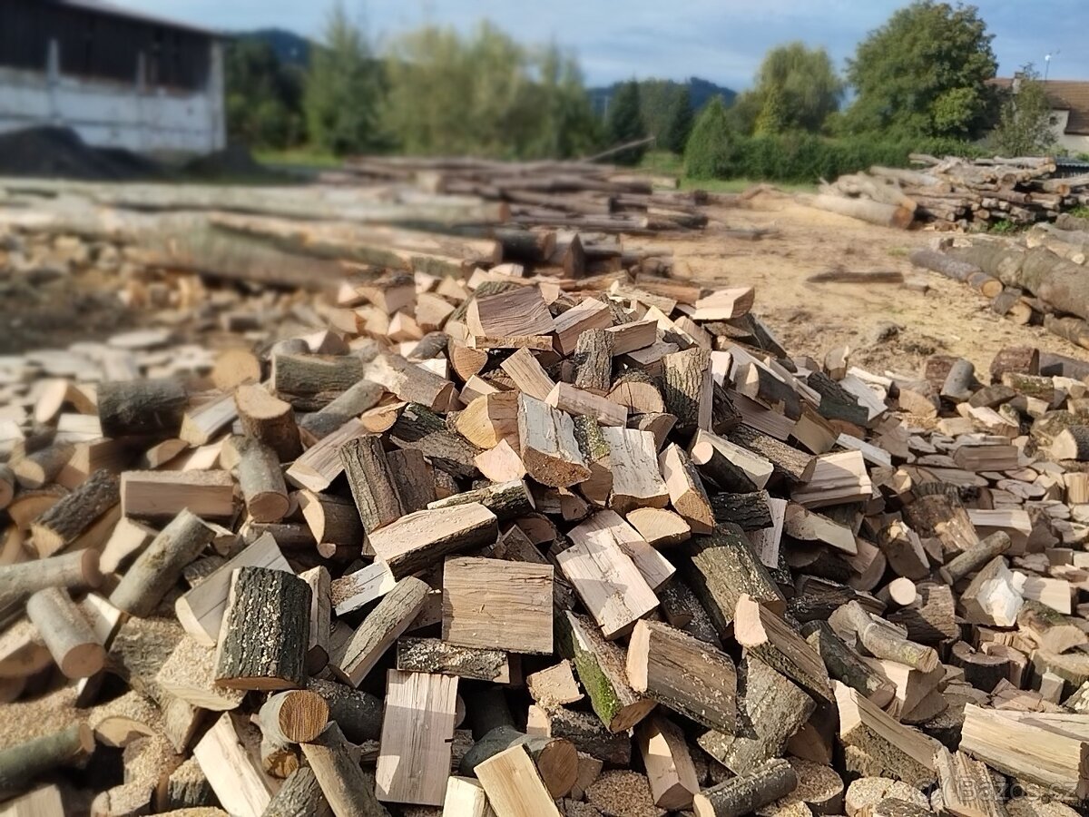 Štípané palivové dřevo - 2