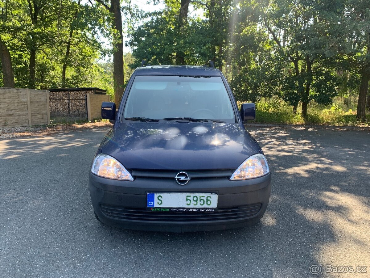 Opel COMBO 1.3CDTi 51kW - r.v. 8/2004 - 5 míst - 2