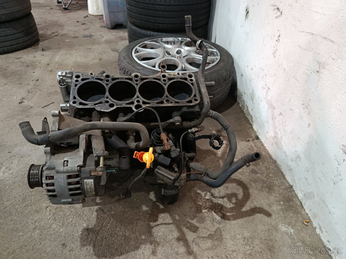 Spodek motoru 1.8t rs - 2