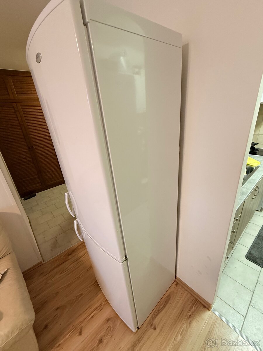 Lednice s mrazákem - 2