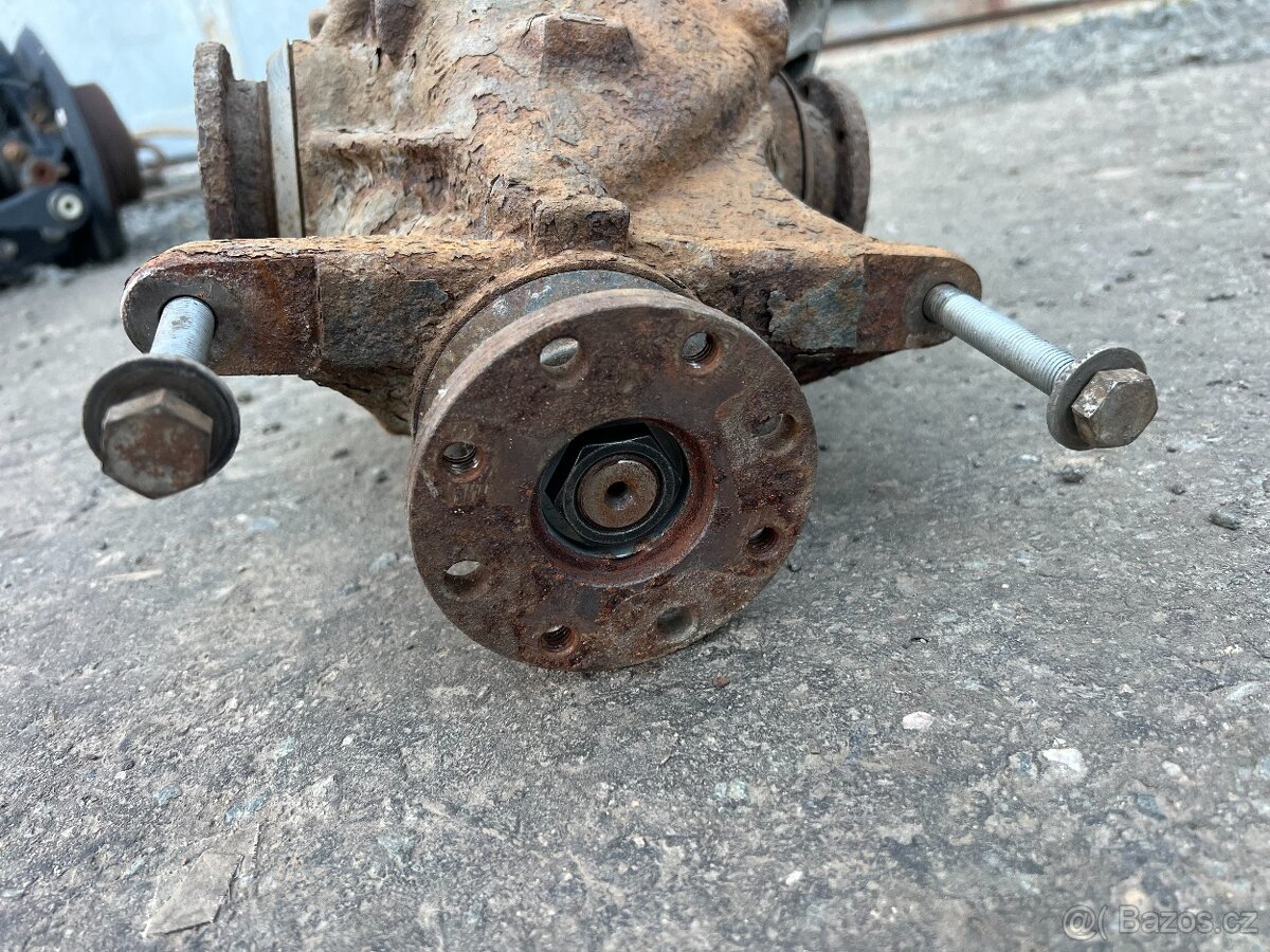 BMW 3er E90 diferencál 318i 3,23 7524317 - 2