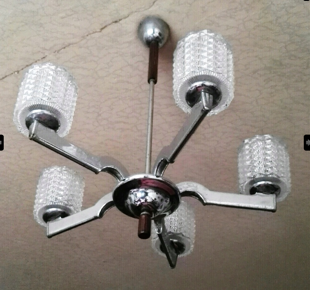 5 RAMENNÝ LUSTR CHROM - DŘEVO - SKLO - 2