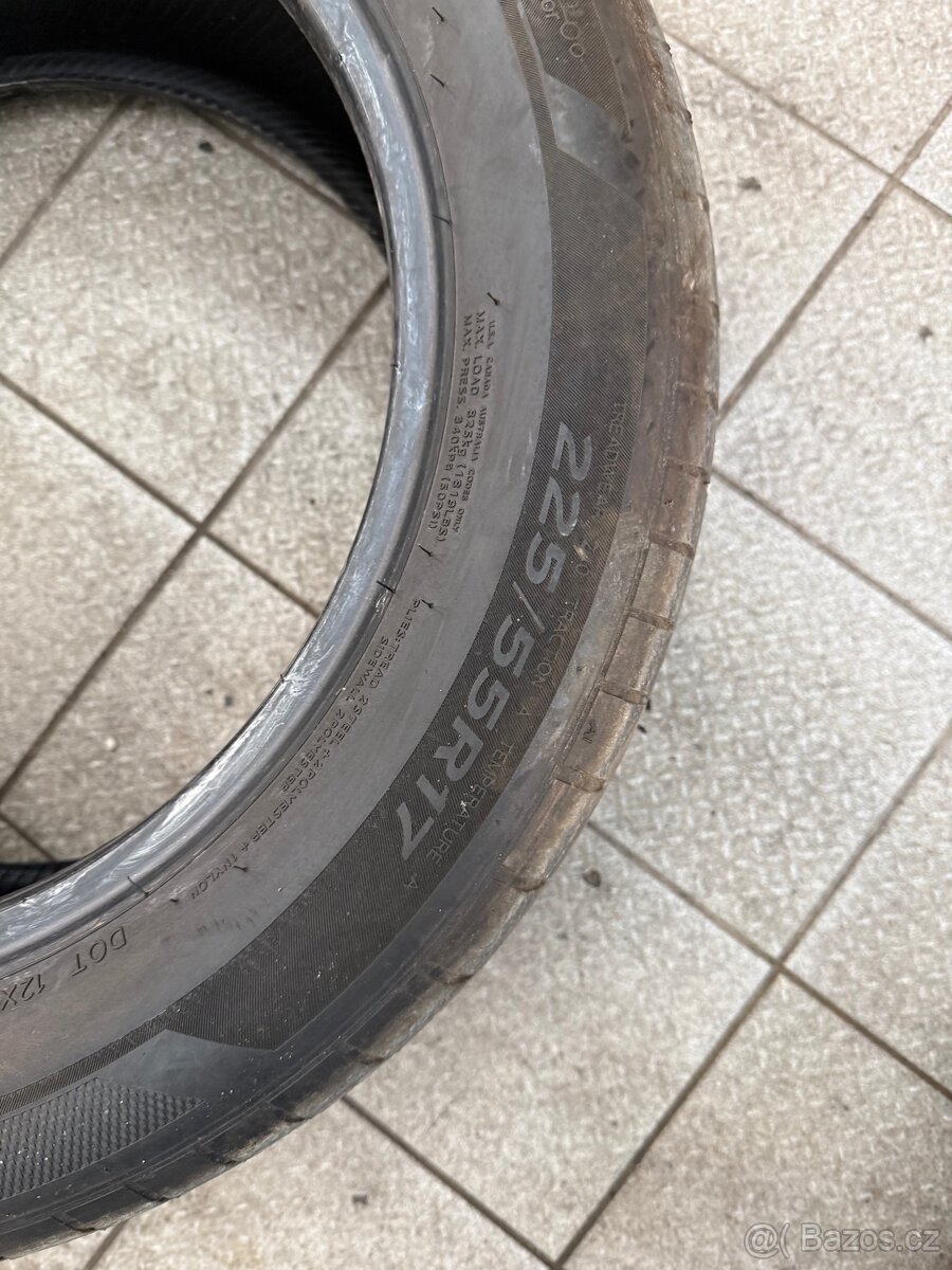 Hankook 225/55R17 - 2