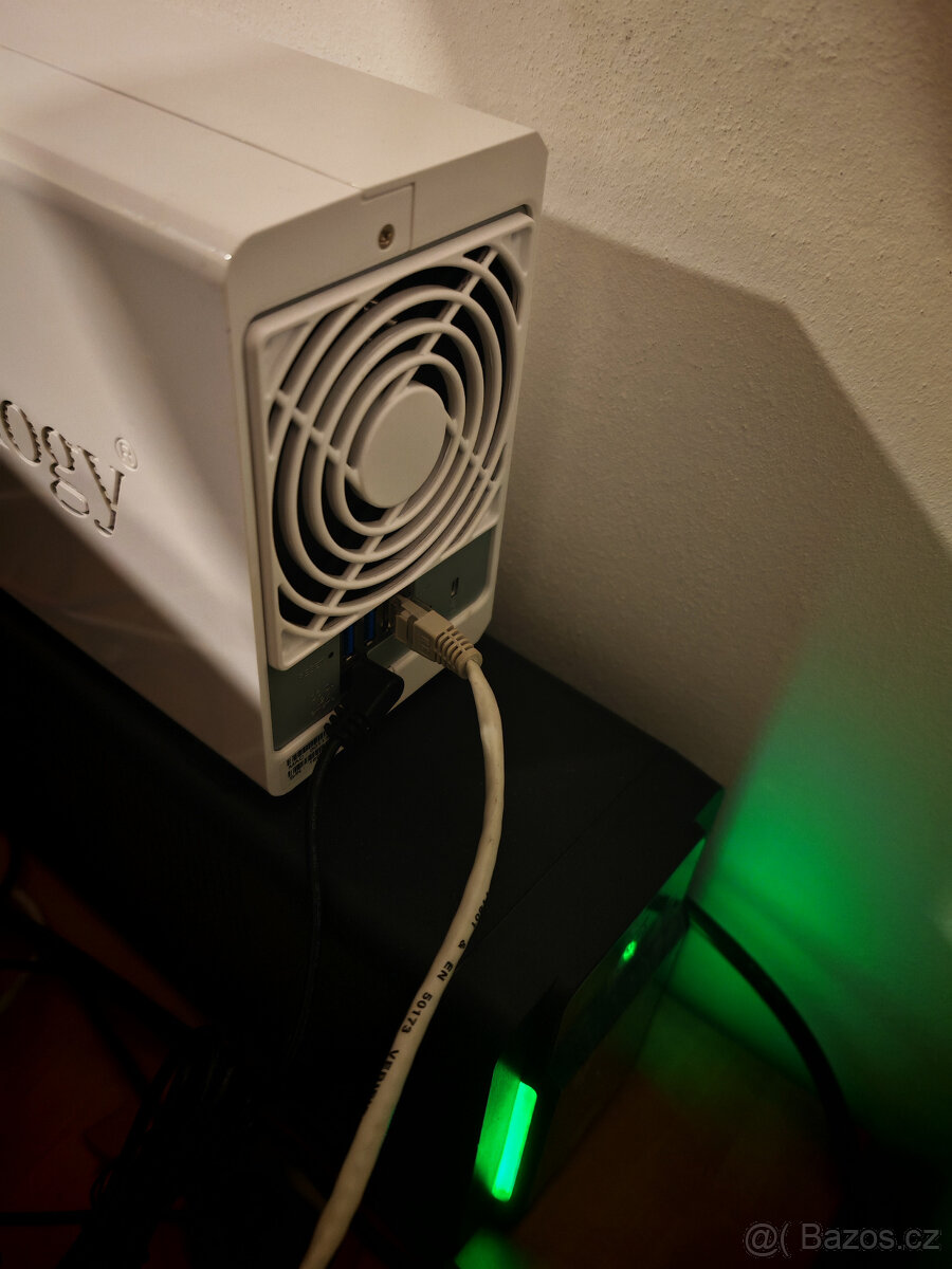 Prodám síťový disk NAS SYNOLOGY DS218j 8TB WD RED (2x4TB) - 2