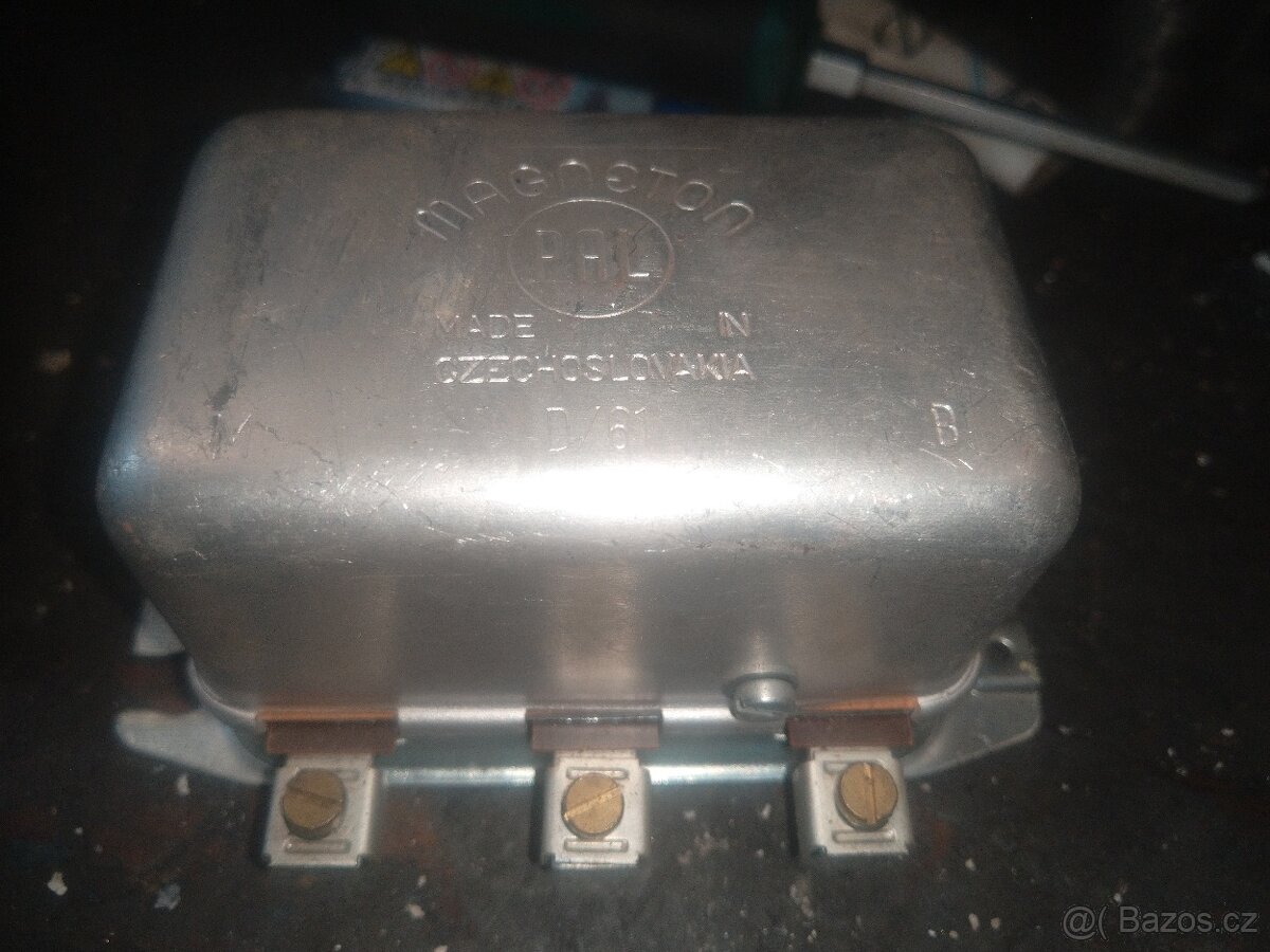 Regulátor dobíjení Škoda 1000 MB - 2