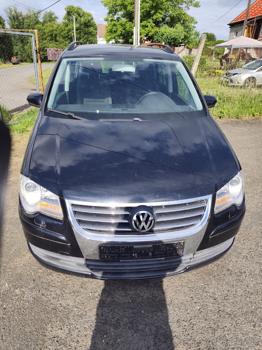 VW Touran - 2