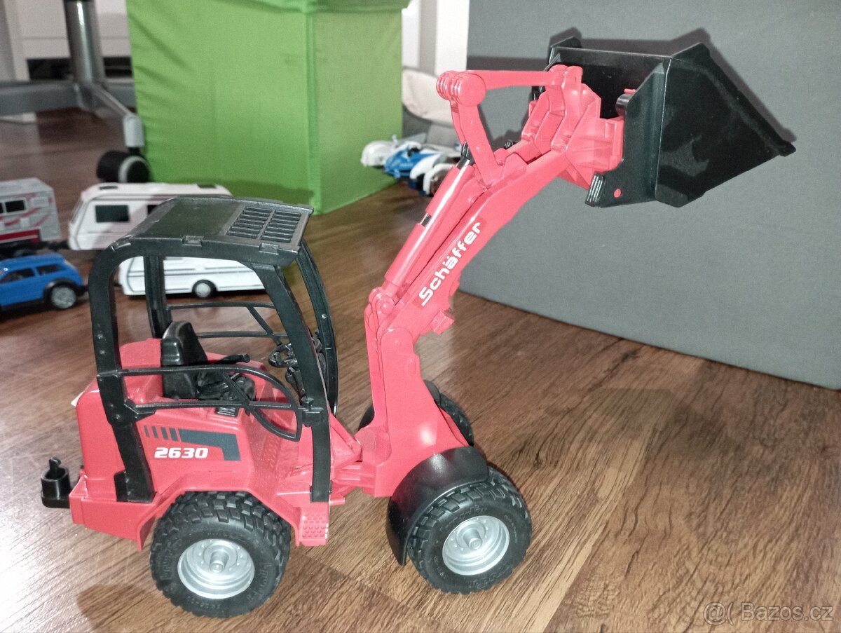 Nakladač a Jeep BRUDER - 2