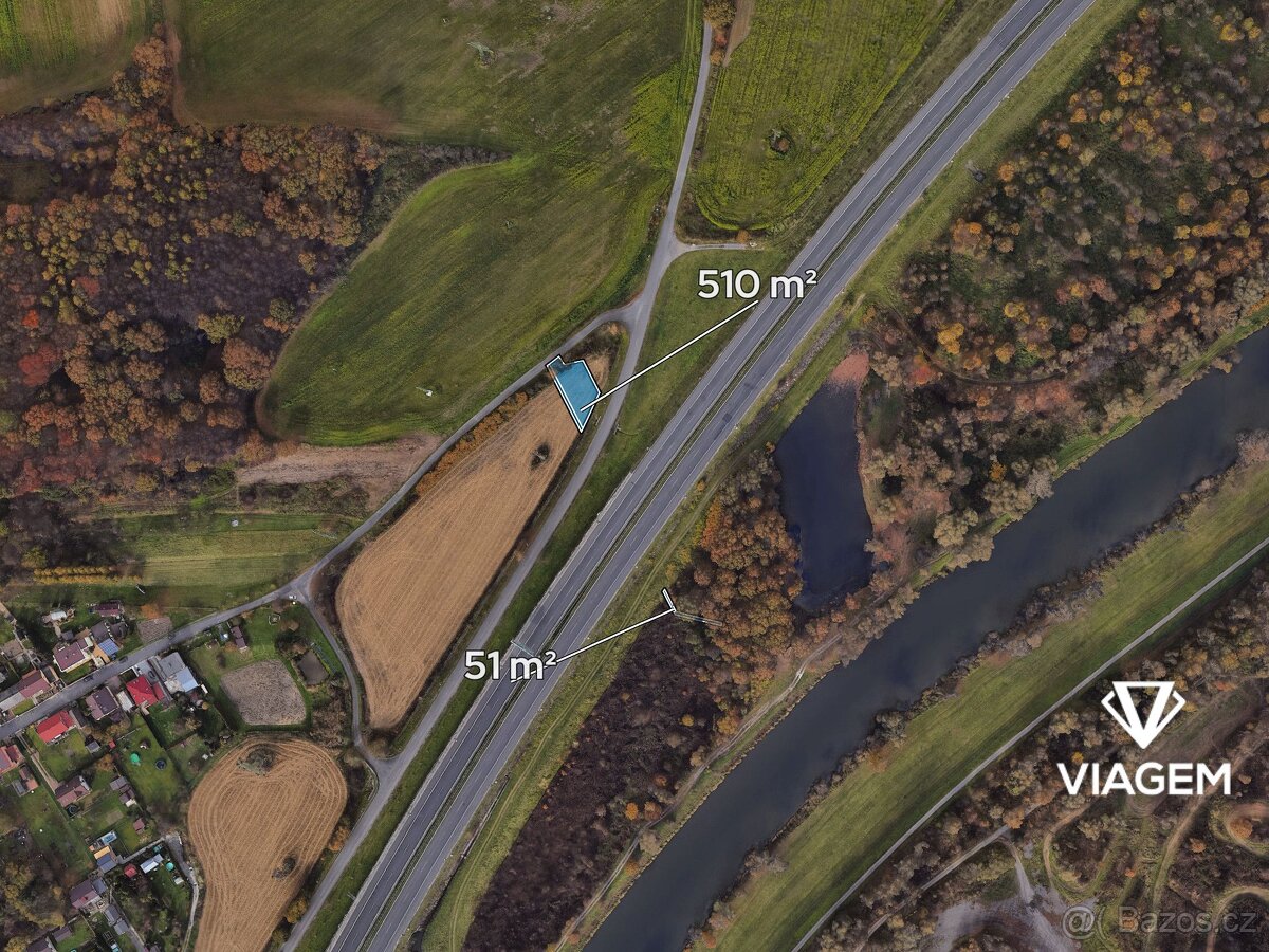 Pole 561 m² - 2