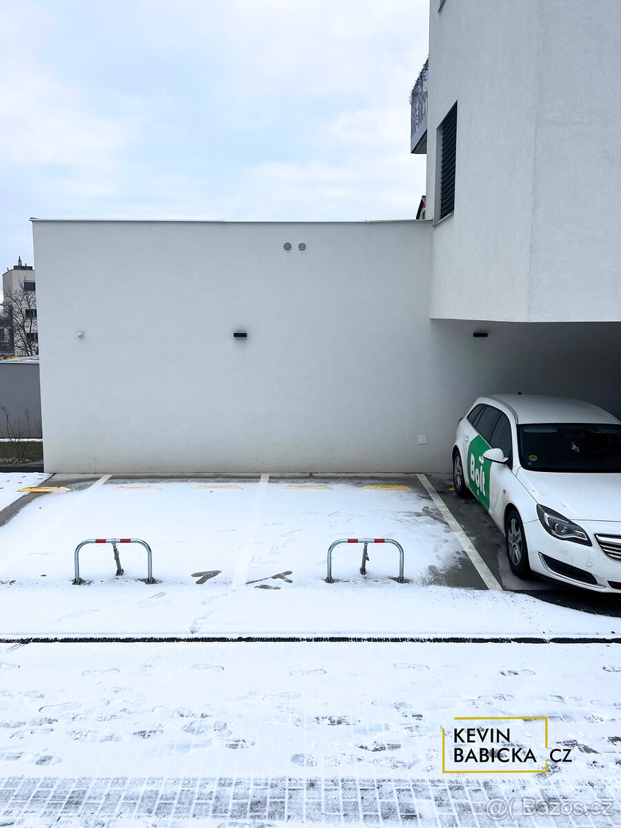 Pronájem parkovacího místa - 2