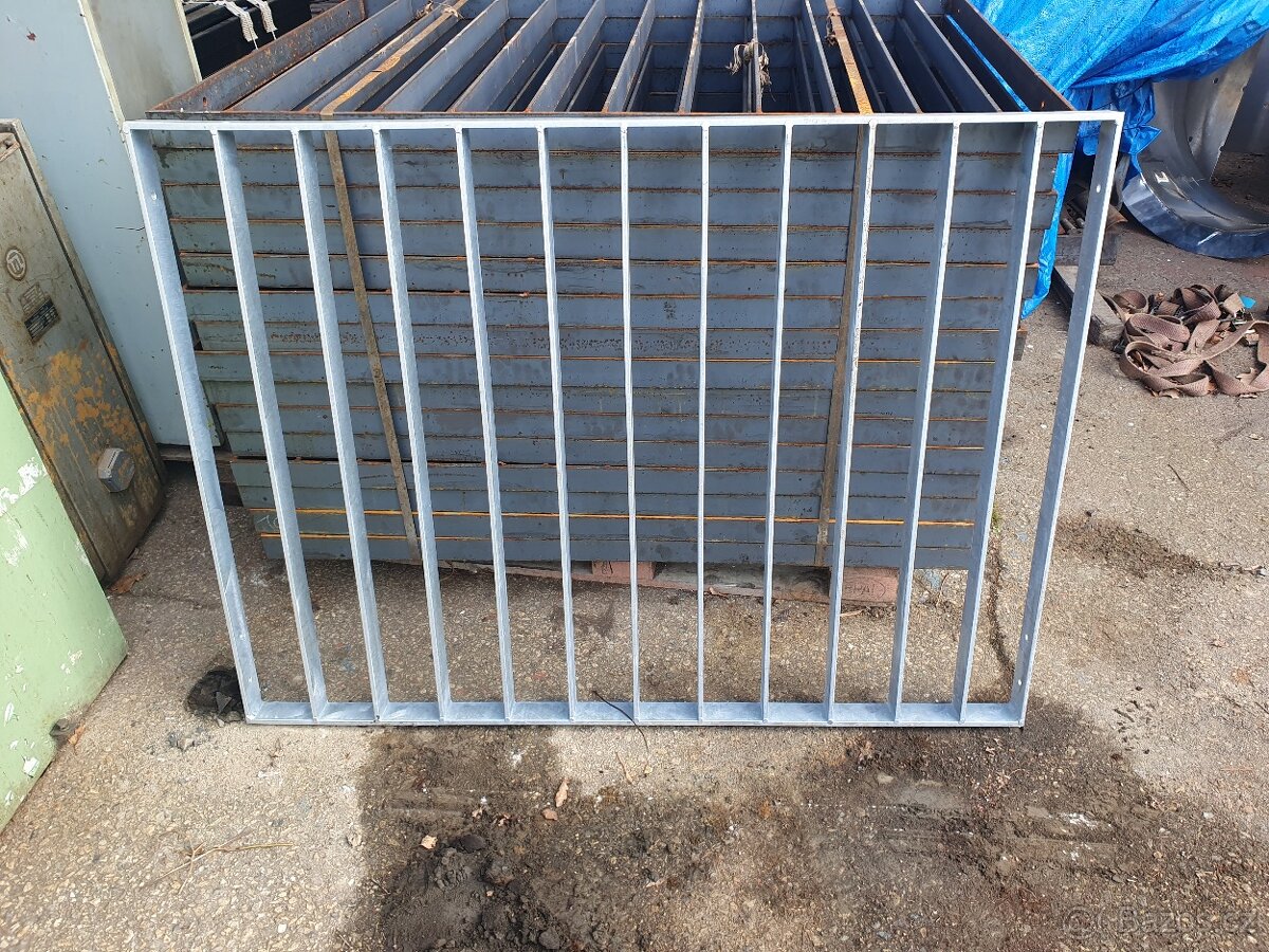 Plotové pole, zábradlí - 2