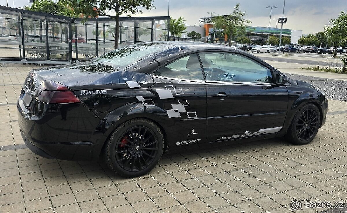 Ford Focus Cabrio 2.0i . Výměna možná - 2