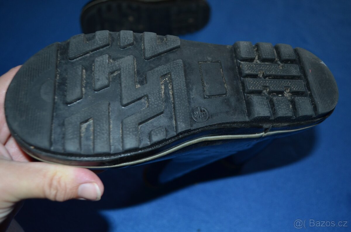 Černé holinky vel. 32 - 2