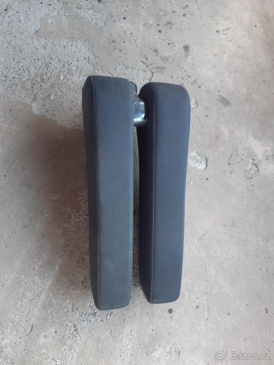 AUDI A8, S8 D2 - loketní opěrka - 2