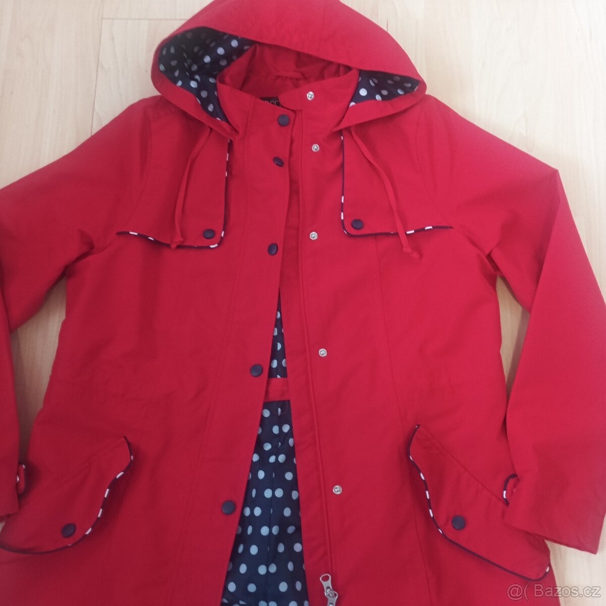 Bunda nepremokavá vel.42 - 2