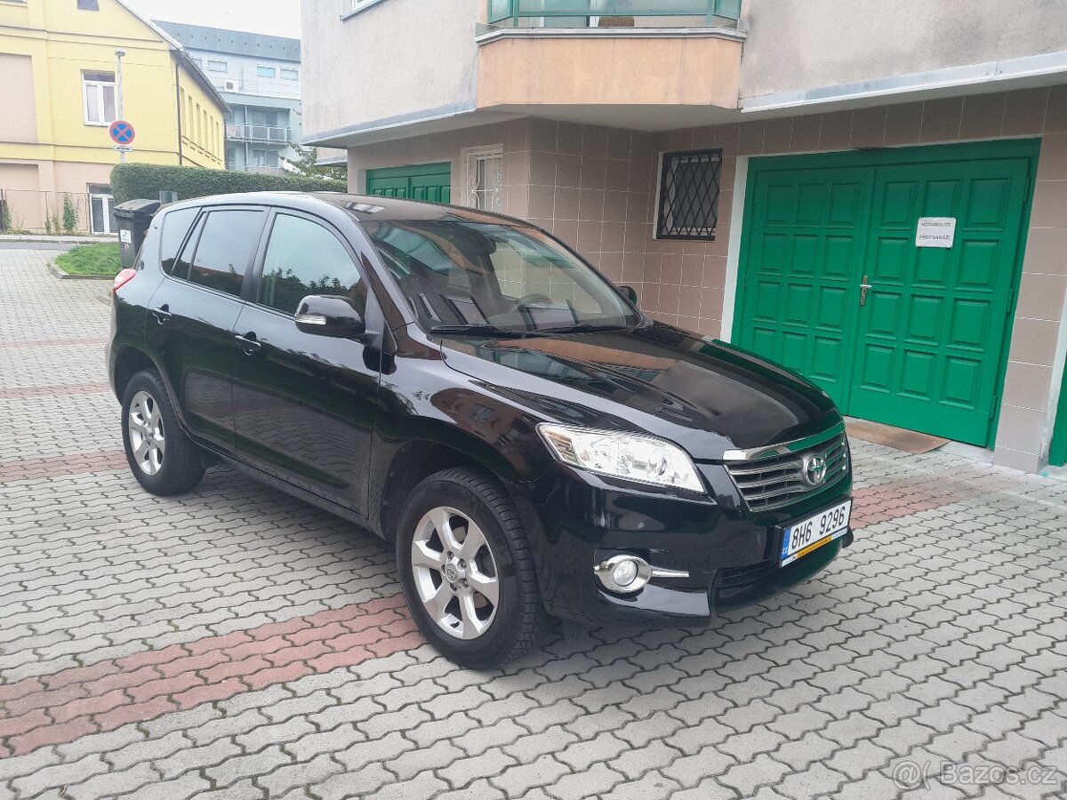 Toyota RAV4 2,2D-4D 110KW 4x2 - 2