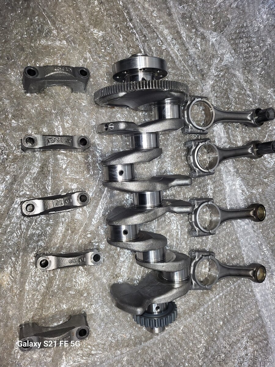 Škoda Octavia 4.TDI DÍLY MOTORU EVO. - 2