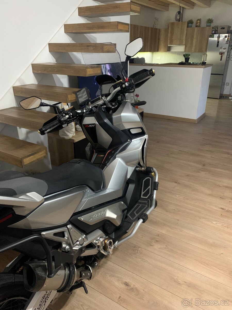 Honda x-adv 750 - 2