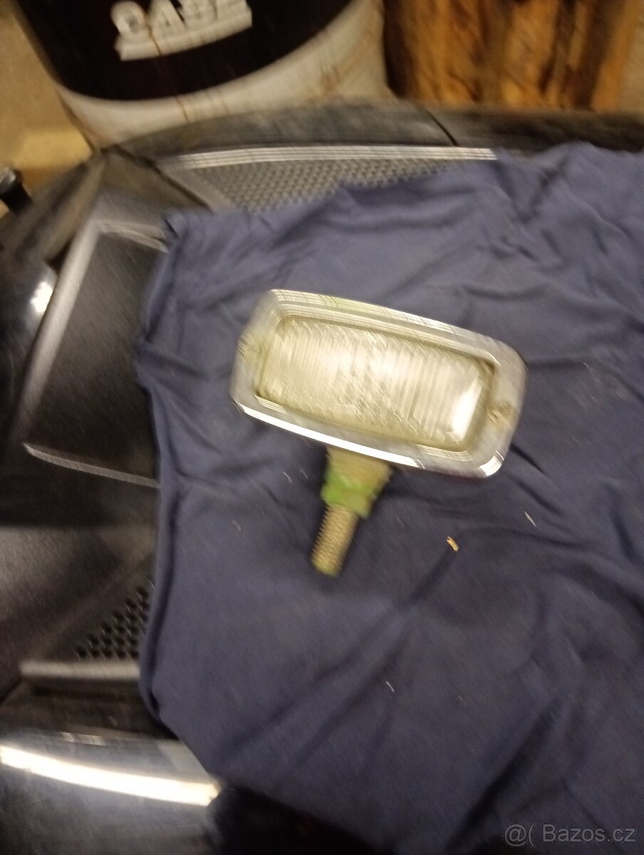 Couvaci přídavné světlo - 2