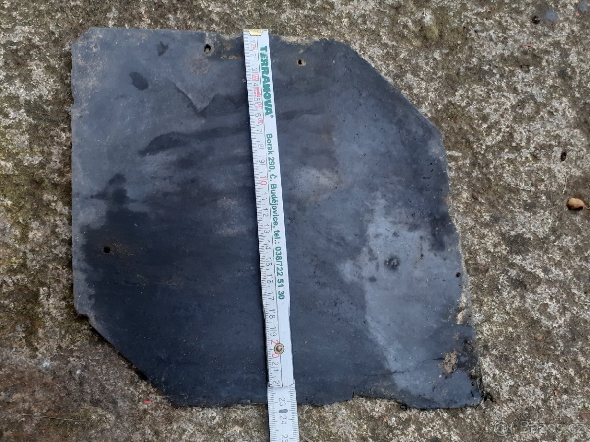 Břidlice - střešní krytina cca 650 ks - 2