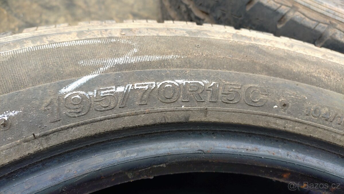 Pneu 195/70R15C - 2