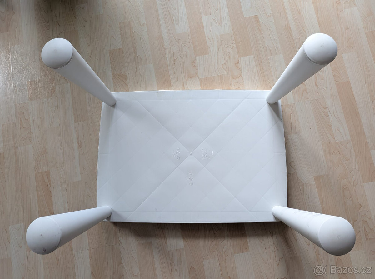 Bílý stolek IKEA Mammut - 2