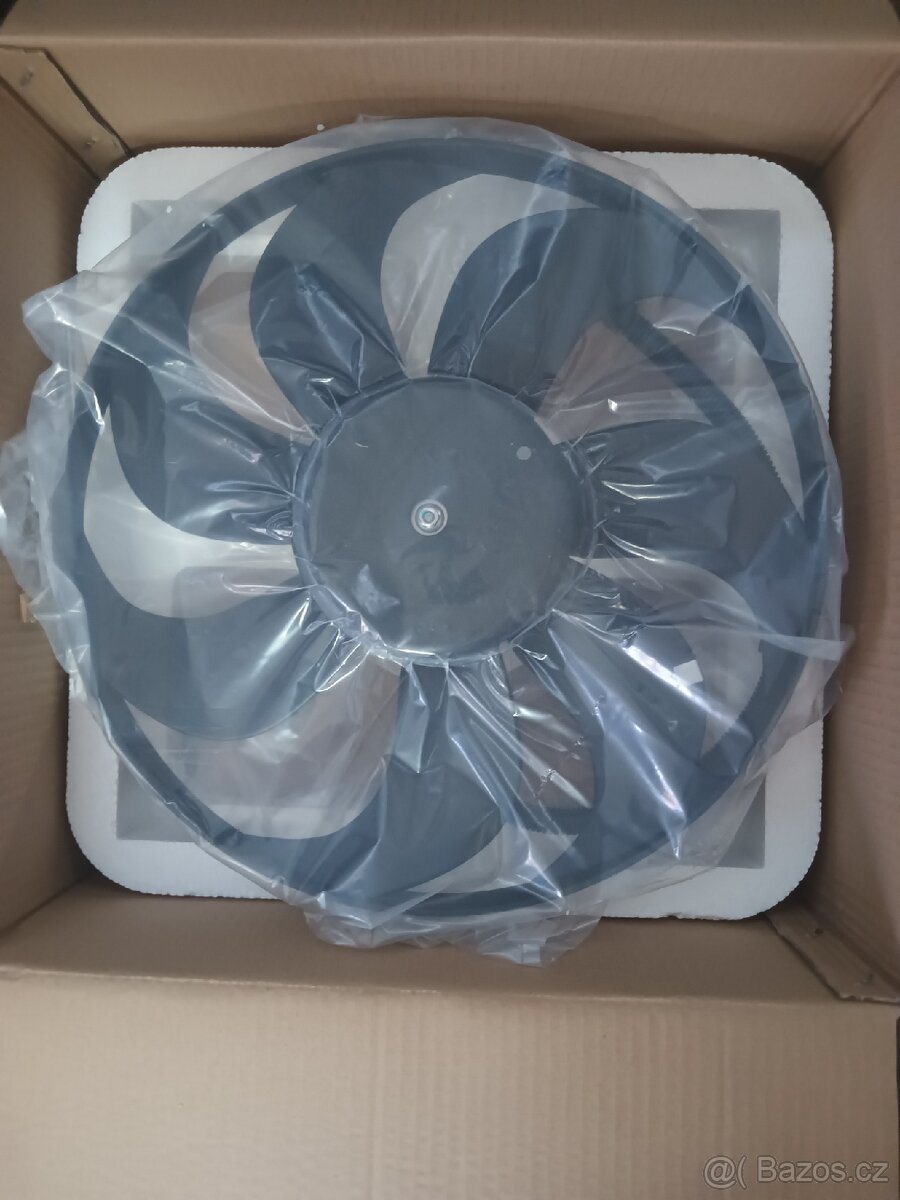 Ventilátor chladiče SWAG 99914742R
- 2