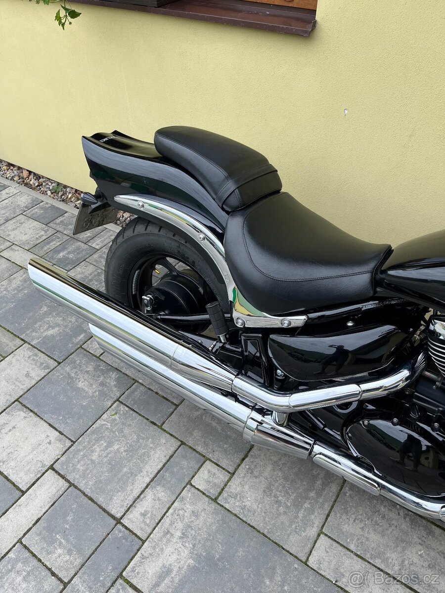 Suzuki M 800 Intruder - 2