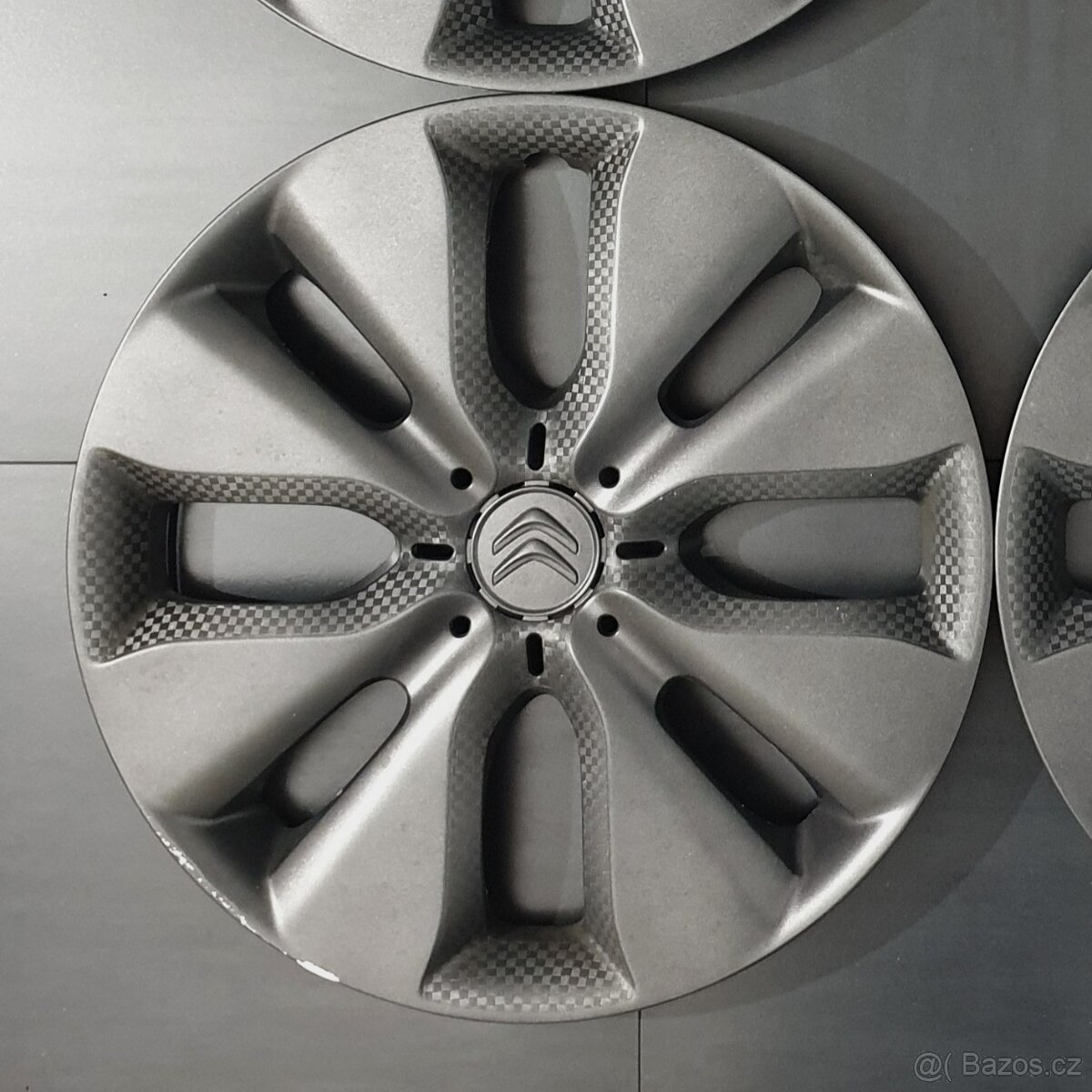 Poklice Citroen 15" ORIGINÁLNÍ č. R2 - 2