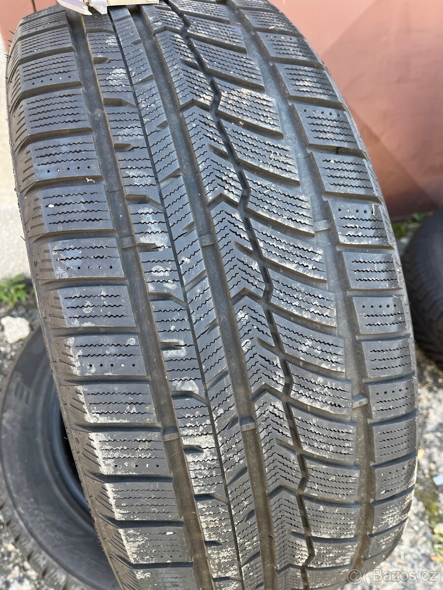 Zimní pneu 235/55/18 - 2