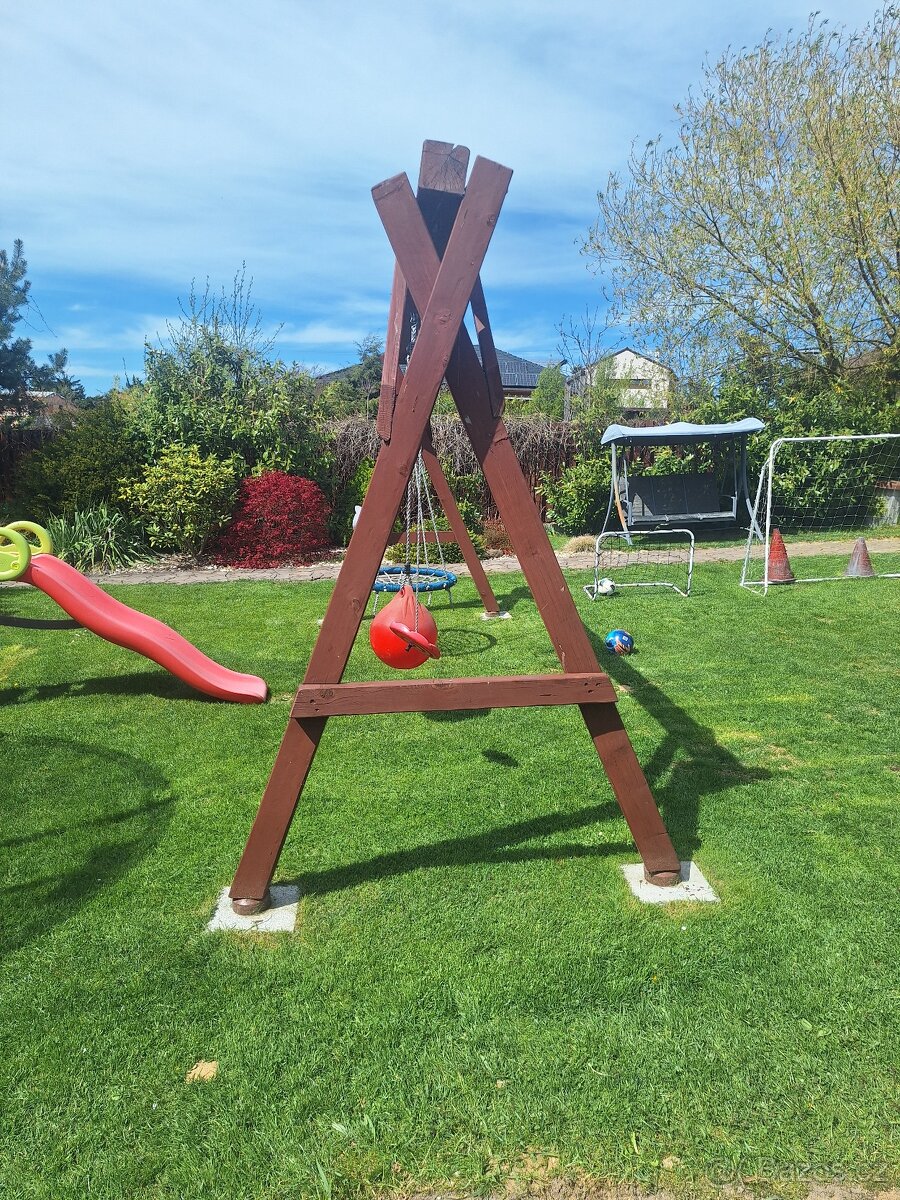 Dřevěná houpačka - 2