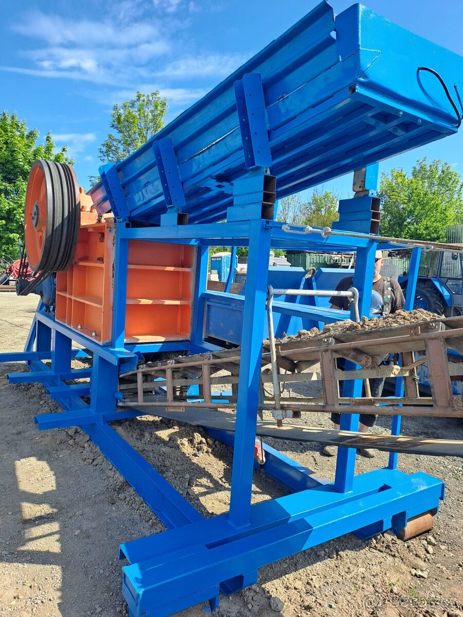Čelisťový drtič - 2