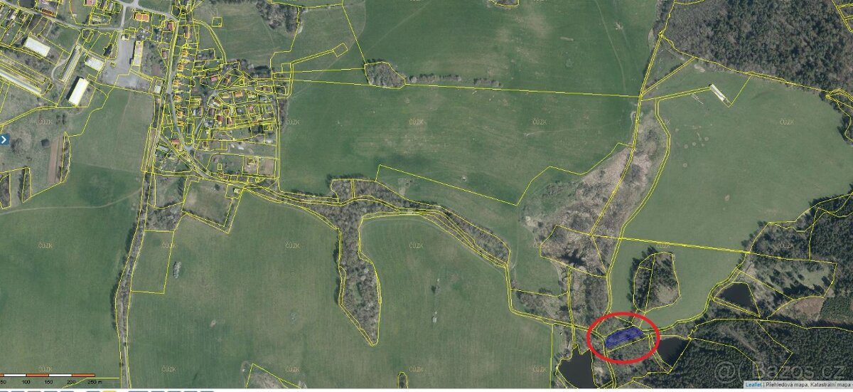 Klidné místo mezi rybníky – 2 805 m² u Hošťky - 2