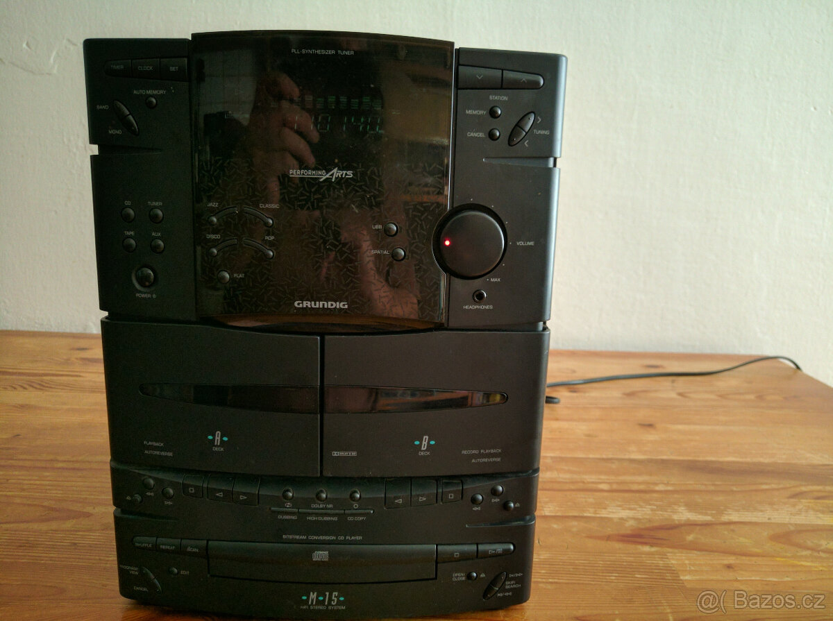 Grundig M15, Hi-Fi stereo systém, 2 x 30W/6Ω RMS - 2