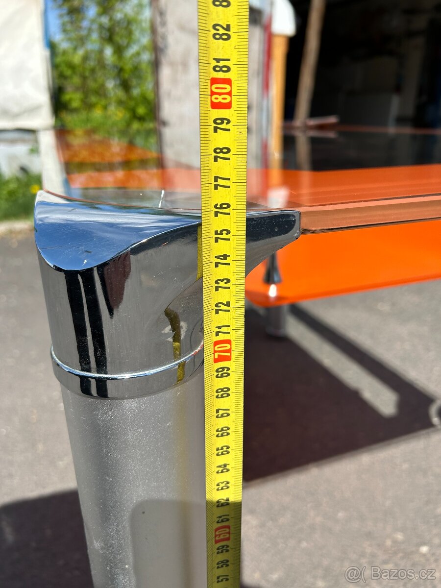 skleněný stůl - 2