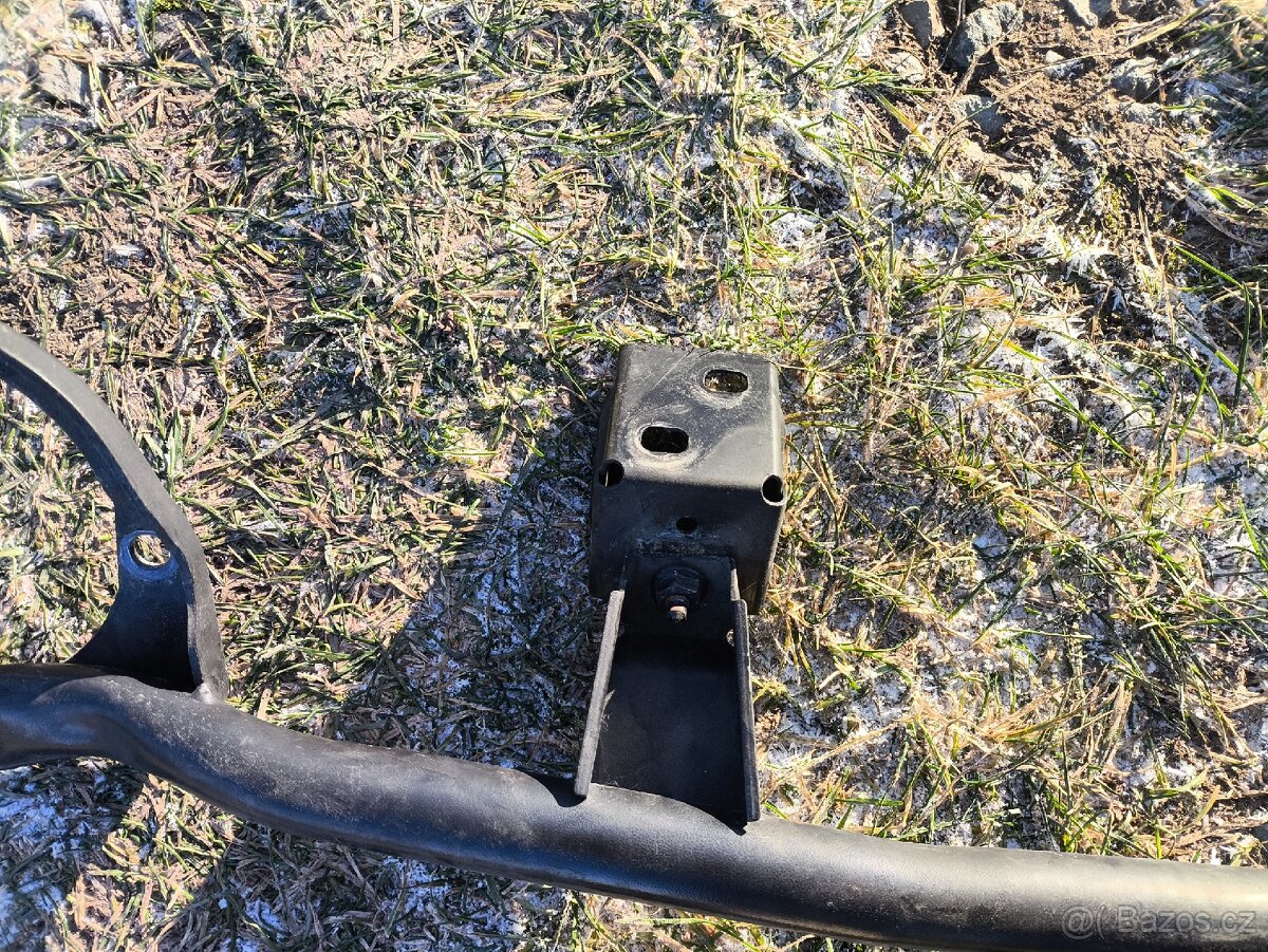 Rozpetna tyc Audi TT, 8n - 2