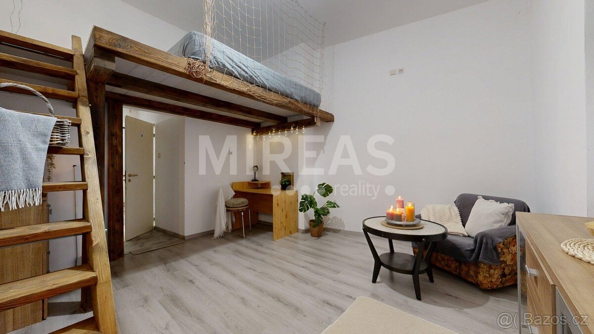 Lysá nad Labem, prodej bytu 1+1, 27 m2, okr. Nymburk. - 2