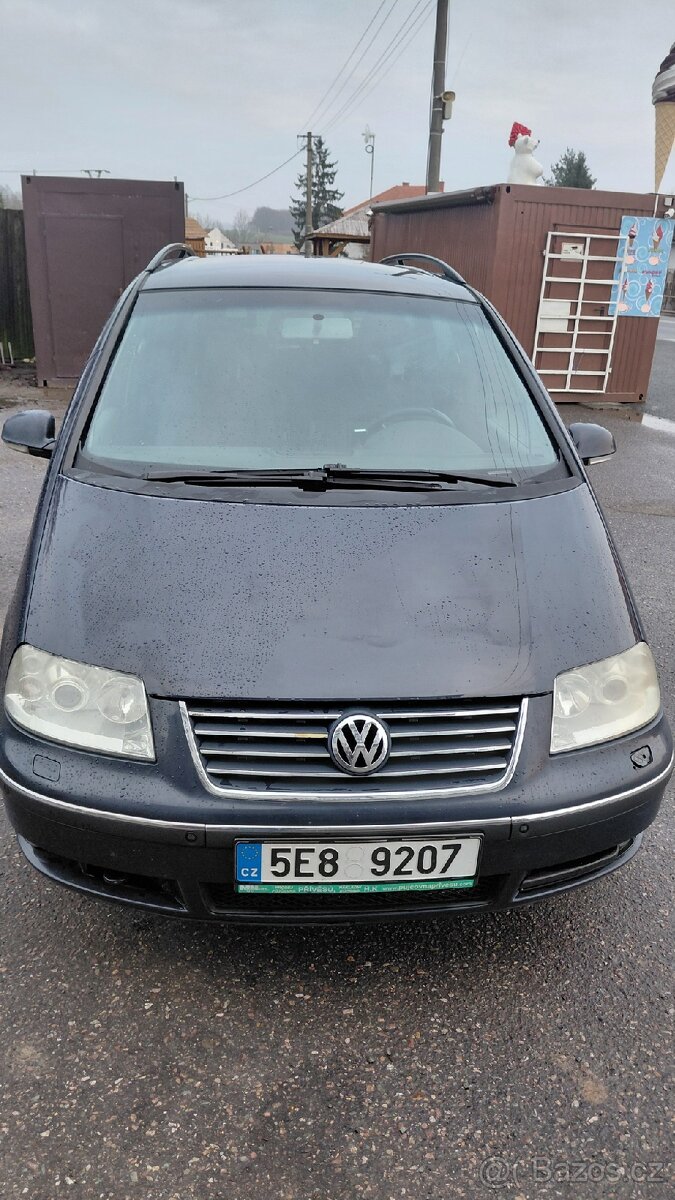REZERVACE-Volkswagen Sharan 1.9TDi 85kW 4x4 r.v.2008 - 2