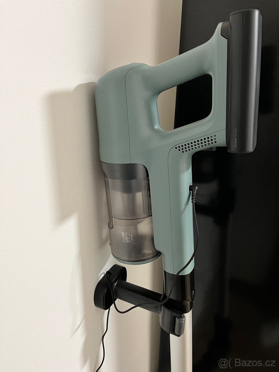 Tyčový vysavač Electrolux 600 Clean zelený - 2