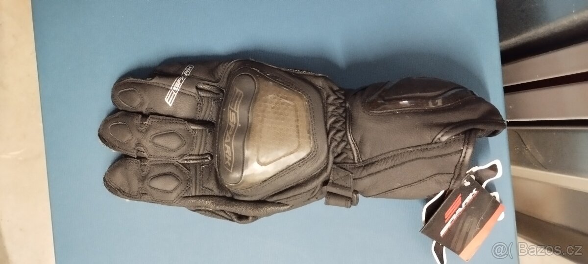 Rukavice vel. S-M - 2