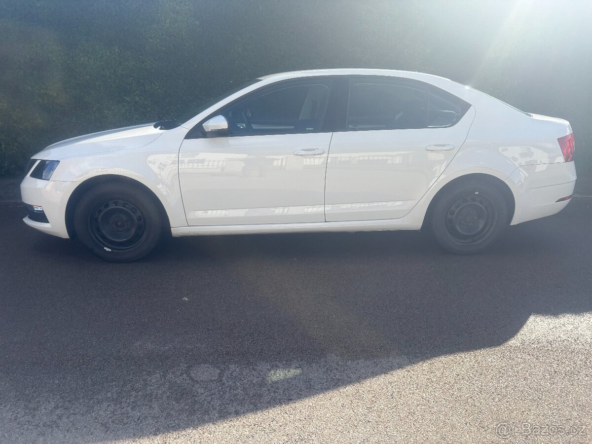 Škoda Octavia 1,0 / 85 kW ČR 44.800 km - 2