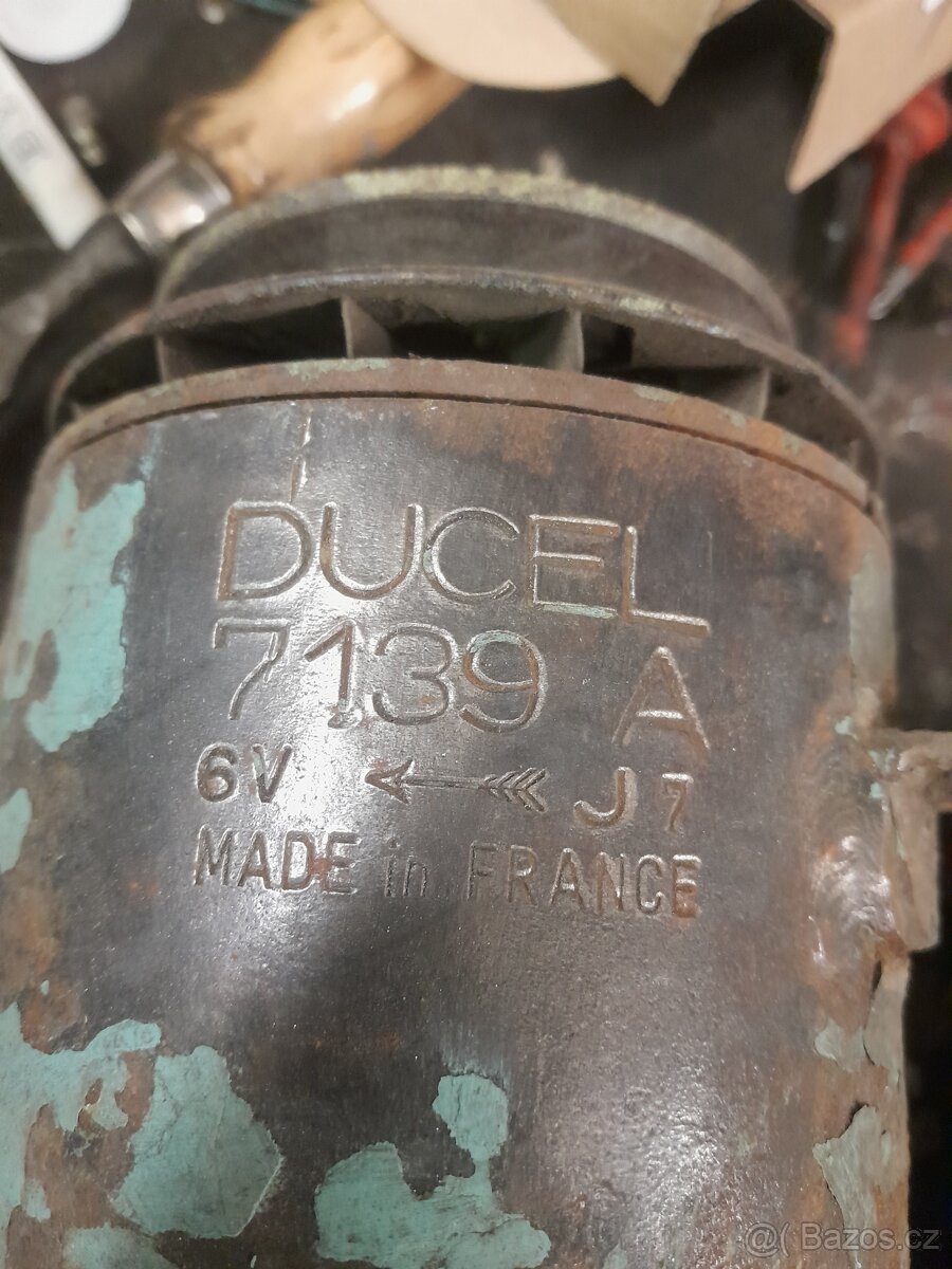 Renault 4 Dynamo 6V - 2