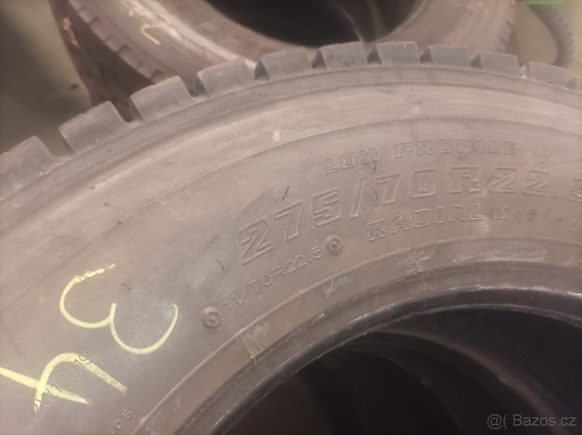 Nové pneu Bridgestone 275 70 22,5 - 2