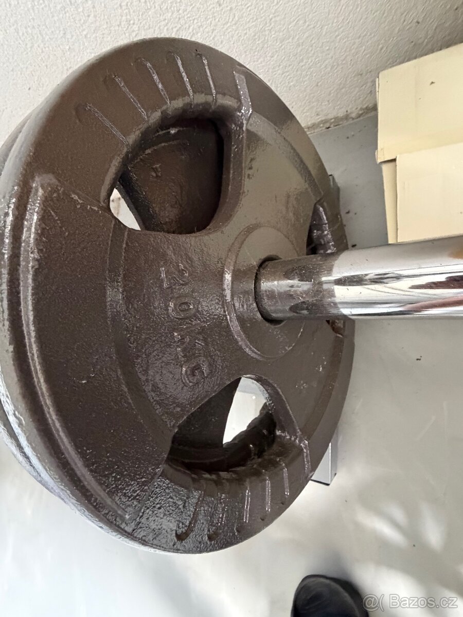 bench lavice s činkama - 2