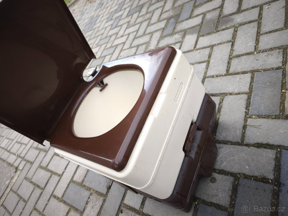 Přenosné chemické wc - 2