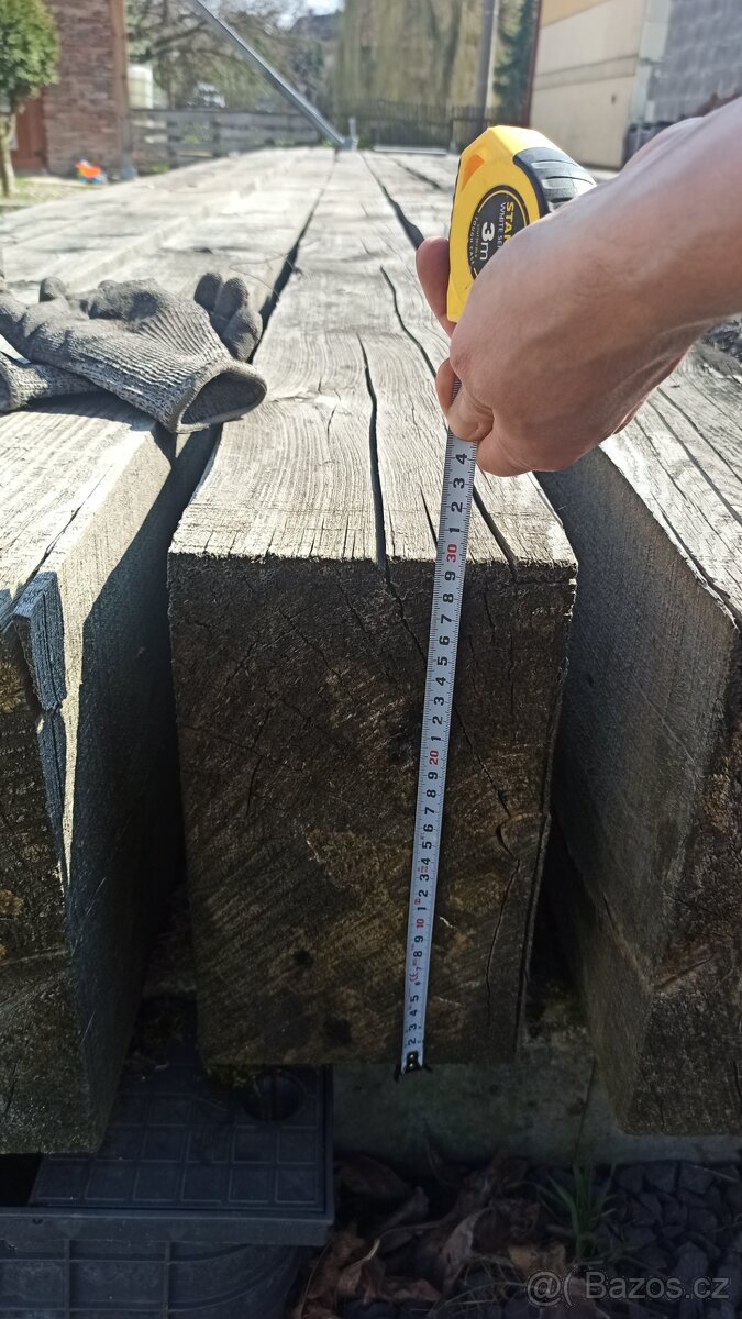 Trámy -Dřevo - 2