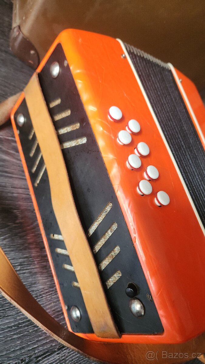 Heligonka (harmonika,akordeon) Popular - 2